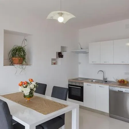 Manuela - Comfort One-bedroom With Terrace And Sea View Διαμέρισμα *